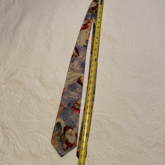 Santa/Christmas Tie - Picture 7 of 7